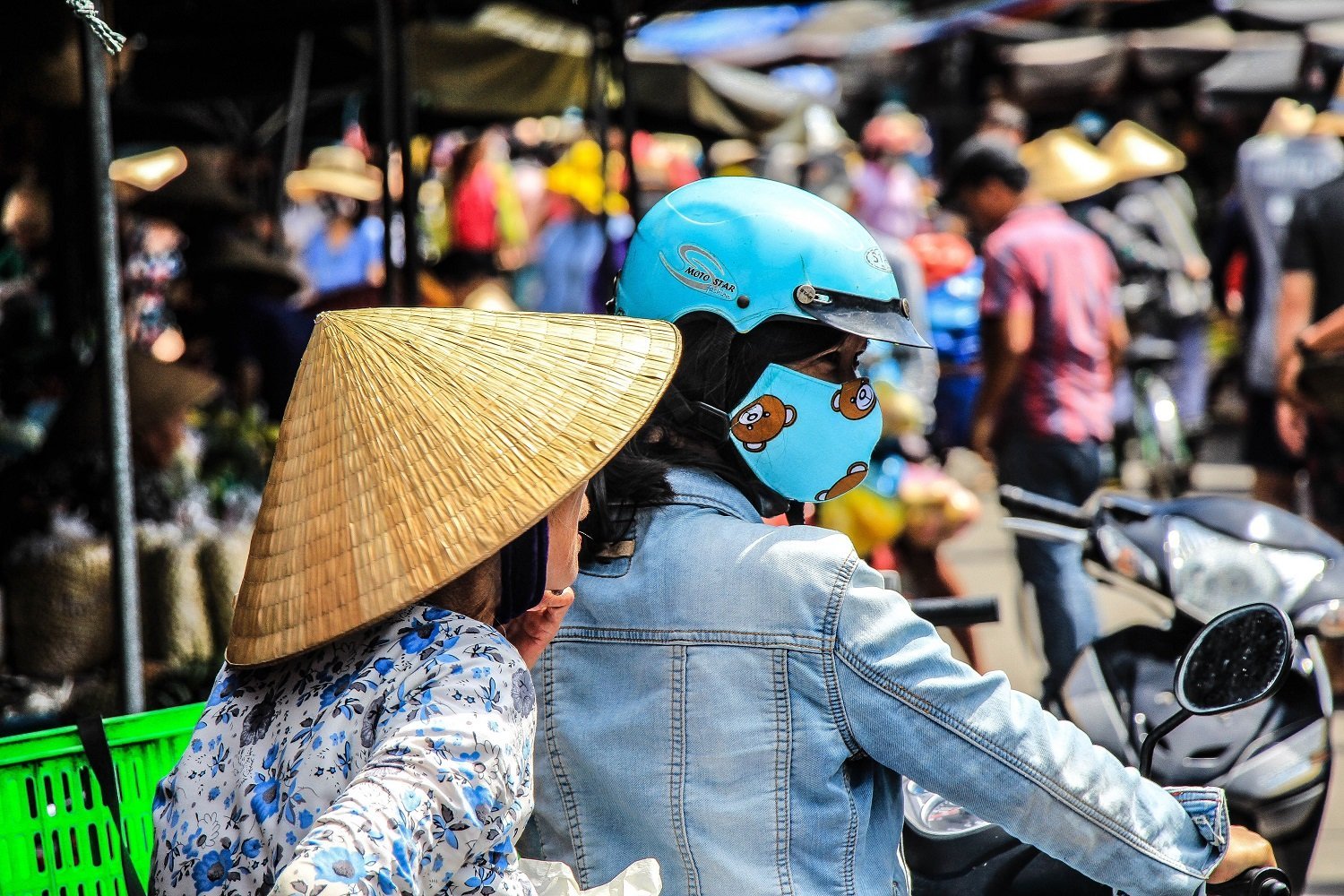 Aksesoris Motor Paling Diburu di Jakarta: Pilihan Populer 2024