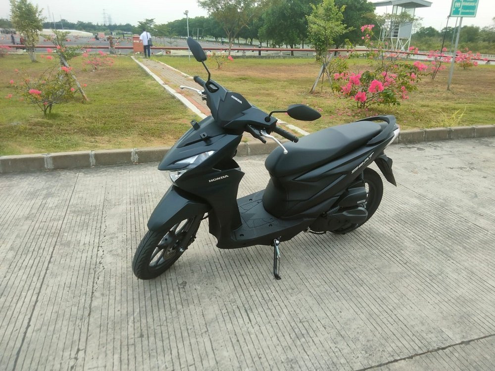 Perjalanan Jauh Makin Nyaman: 5 Helm Motor Paling Ringan dan Adem