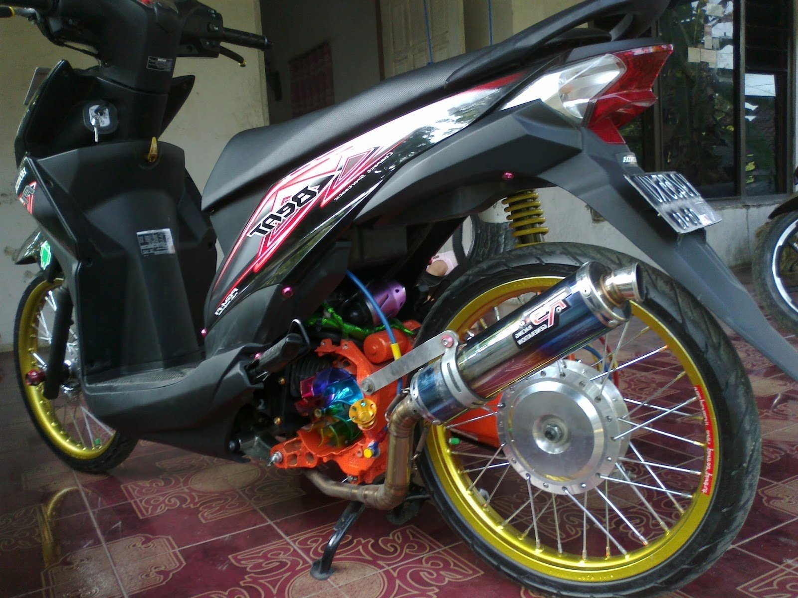 Gaya Baru, Tampil Keren:  Modifikasi Motor dengan Aksesoris