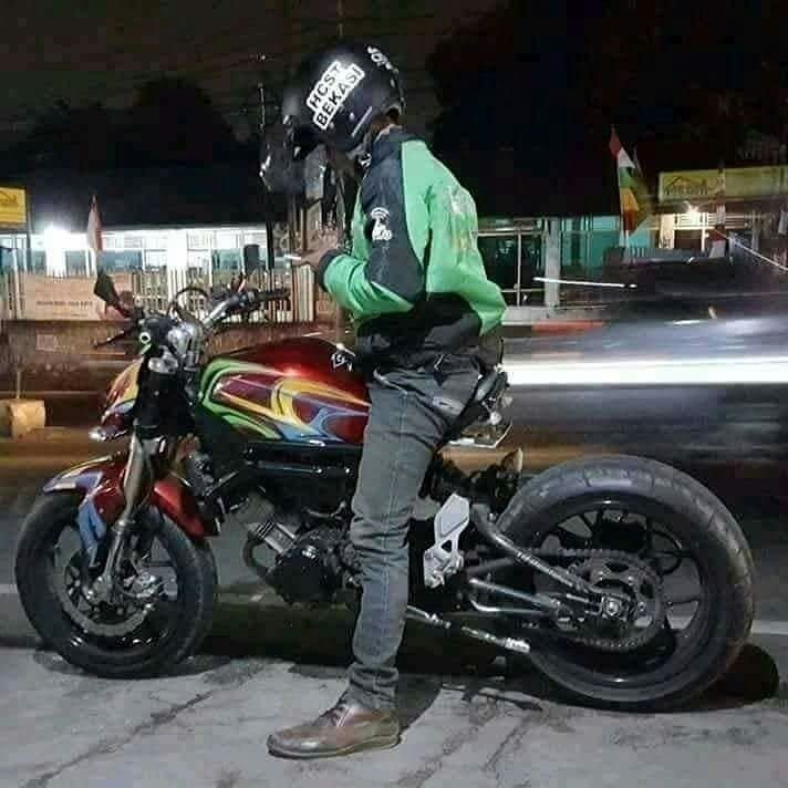Jakarta-Bali Naik Motor?  Ini Aksesoris Wajib yang Harus Kamu Bawa!